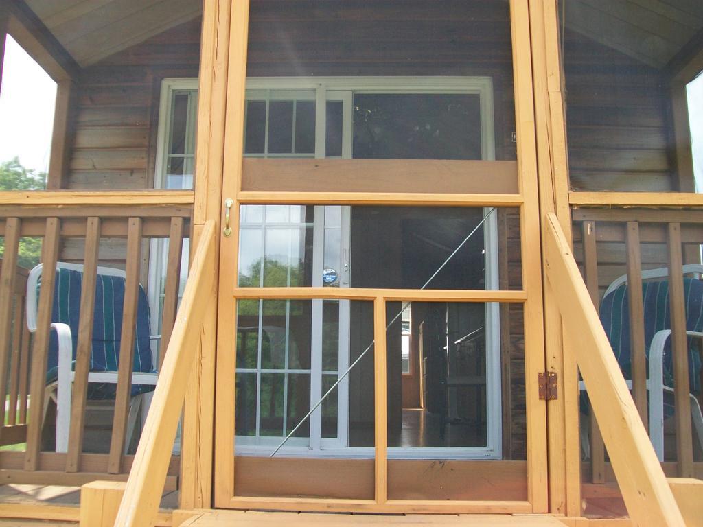 Plymouth Rock Camping Resort Rustic Cabin Elkhart Lake Екстер'єр фото